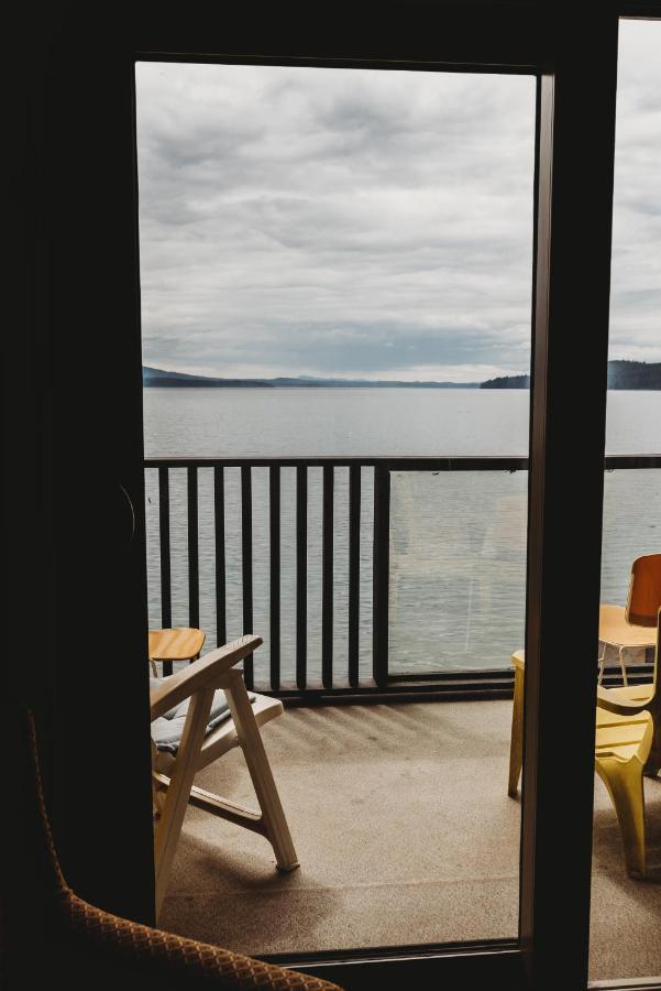 The Oceanfront Hotel Sointula Dış mekan fotoğraf