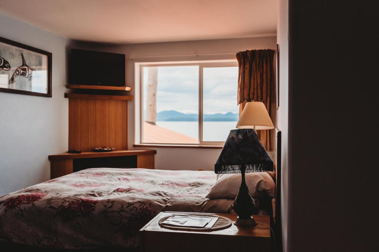 The Oceanfront Hotel Sointula Dış mekan fotoğraf
